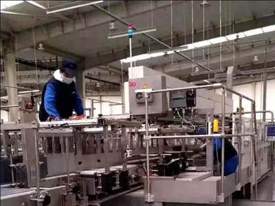 陜煤集團所屬企業(yè)全力生產(chǎn)和調(diào)配消毒液、洗手液等防疫物資